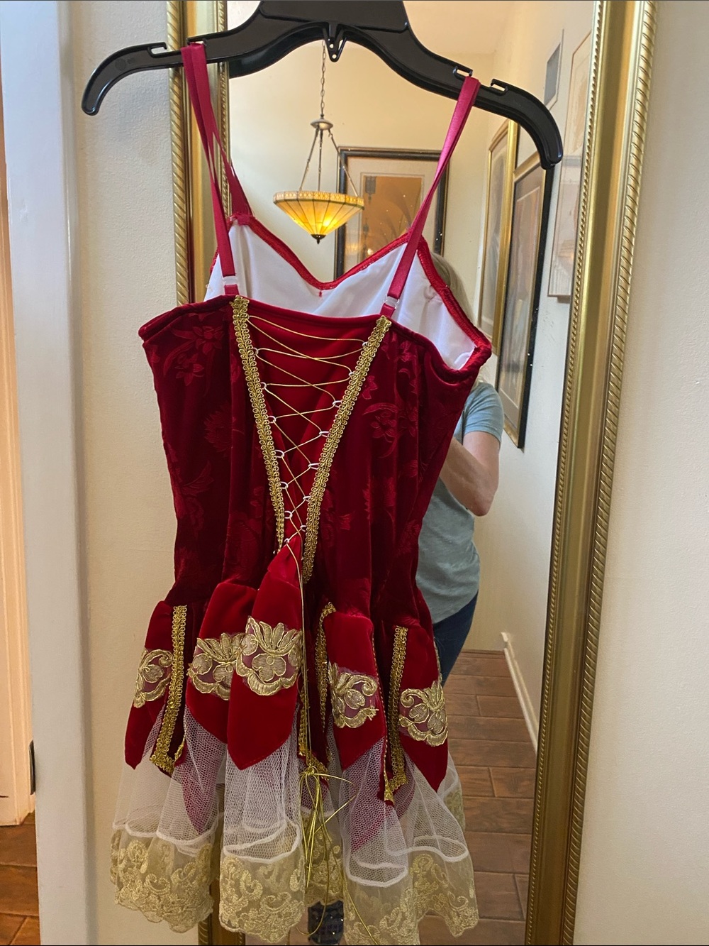 Revolution Dancewear costume Red Velvet & Gold Lace SA or XL youth - Picture 3 of 5